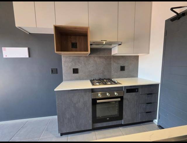 2 BEDROOM PROPERTY TO RENT IN WATERKLOOF RIDGE